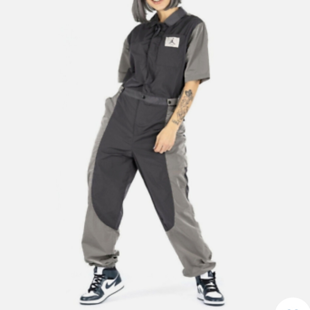 NWT size S Jordan woven jumpsuit